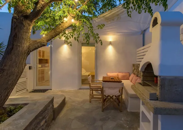 Satsi's Cozy Casa-2 Min From The Beach&town Semesterbostad Páros