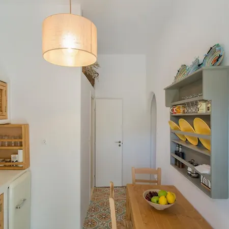 Satsi's Cozy Casa-2 Min From The Beach&town Holiday home *