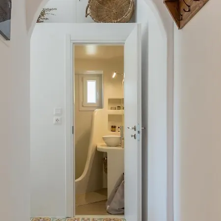 Satsi's Cozy Casa-2 Min From The Beach&town Parikia (Paros)