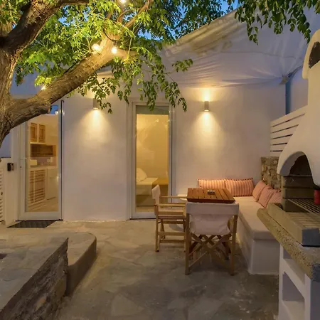 Satsi's Cozy Casa-2 Min From The Beach&town Holiday home Parikia (Paros)
